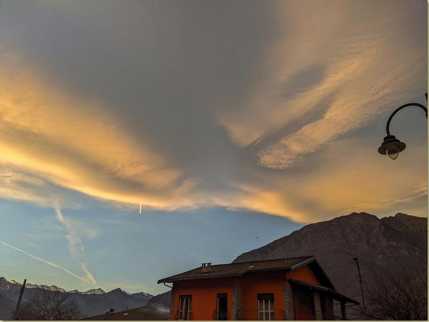 nuvole al tramonto ad Anzola...