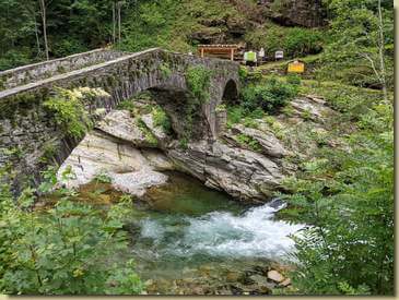 verso il ponte sul Sermenza...