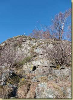 in alto, la Croce di Propiano...