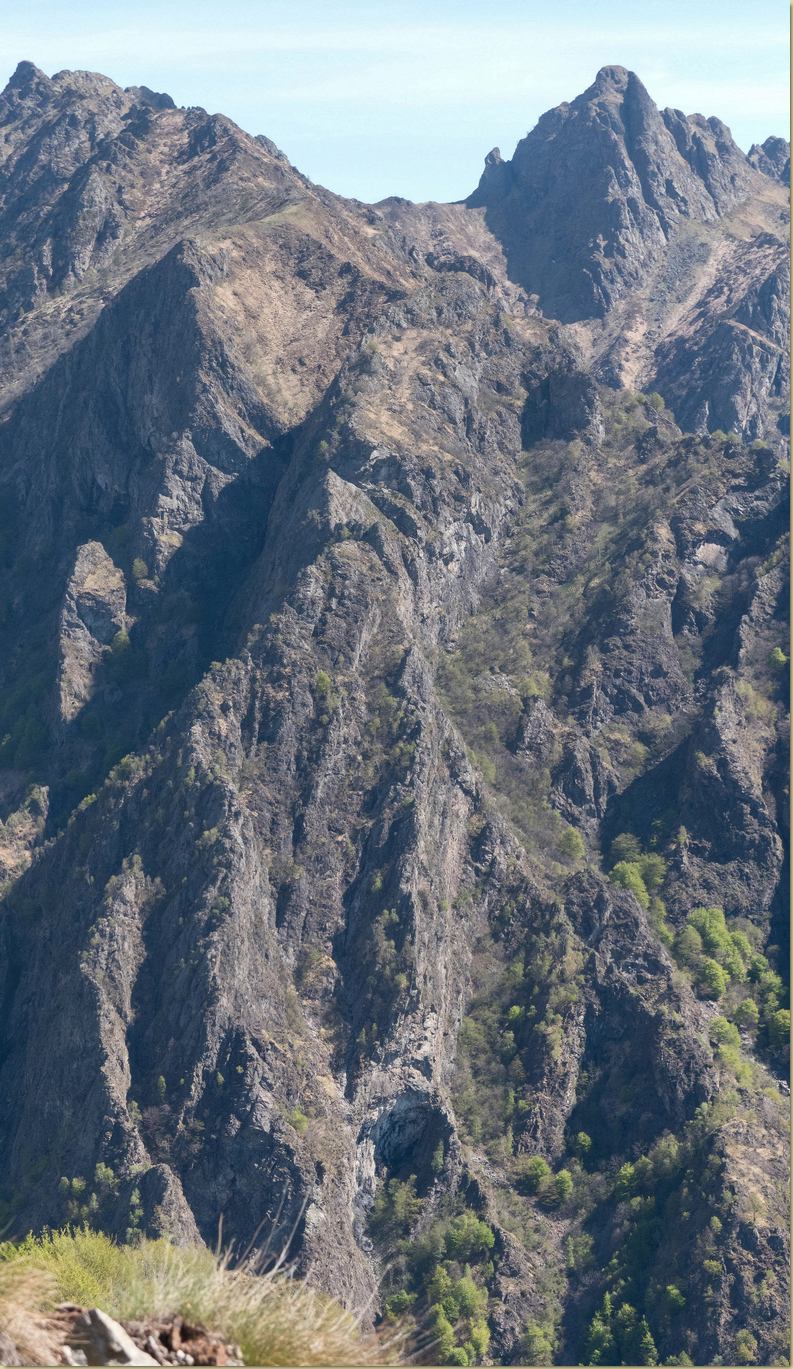la Cresta dei Coltelli vista dalla Cima Scarcione...