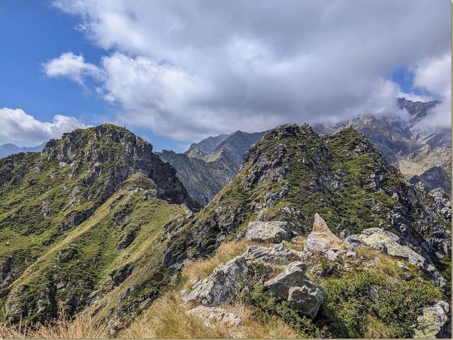 sulla Cima il Craco, vista verso i Corni d'Otro...