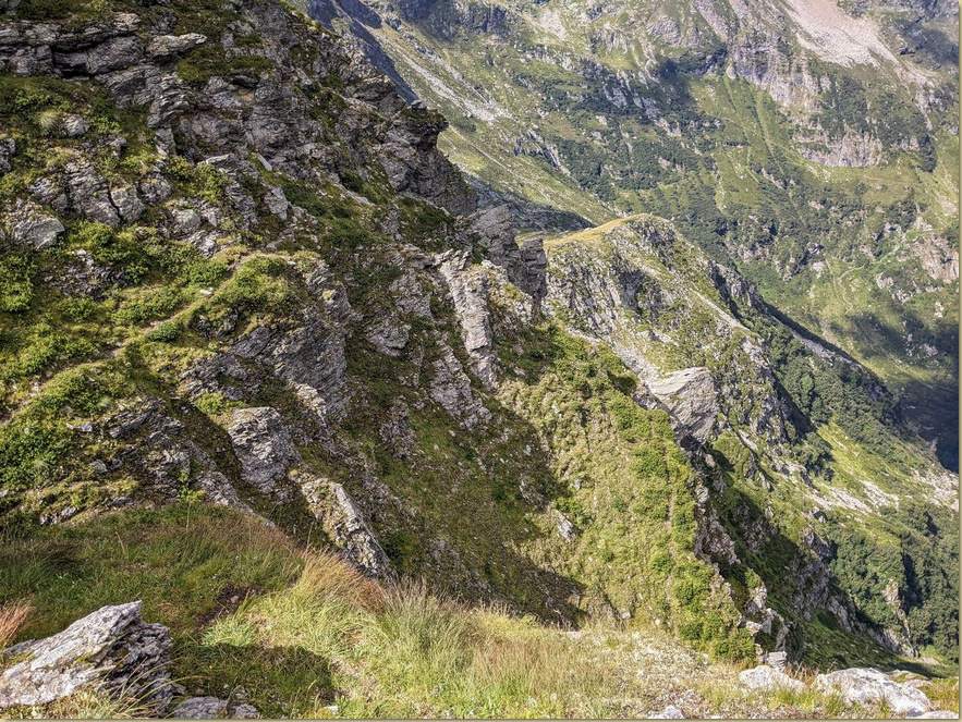 le tracce di sentiero notate durante la precedente visita alla Bocchetta del Craco...