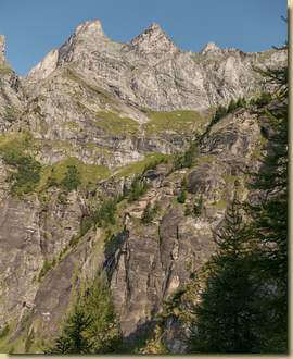 in alto, i Corni di Foppiano...