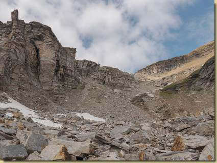 salendo verso la cresta est...