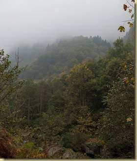 in alto, il versante da risalire...