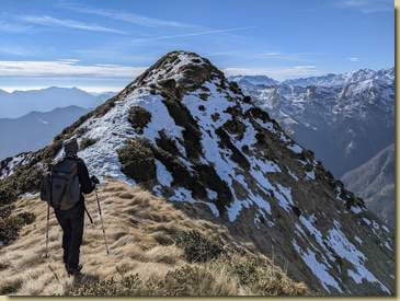 verso la sommità successiva a sud-ovest...