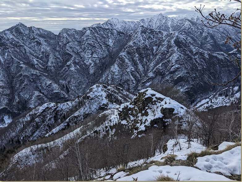 il versante che scende al Falò...