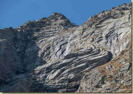 la bella roccia soprastante...