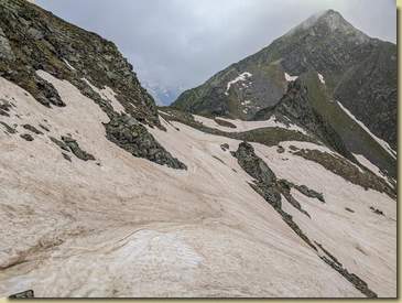 a destra il Montalto...