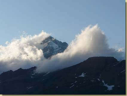 il Grand Combin tra le nubi...