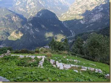 vista sul fondovalle dall'Alpe Taragno...