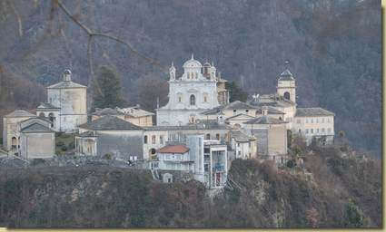 teleobiettivo sul Sacro Monte...