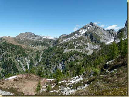 vista dalla quota 2065 m.