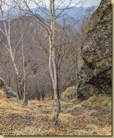 alla selletta, il versante dove scenderemo in seguito...