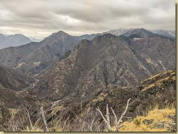 Val Mastallone; di fronte, la Cima Scarcione...