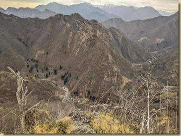 di fronte, il Galerno di Cravagliana...