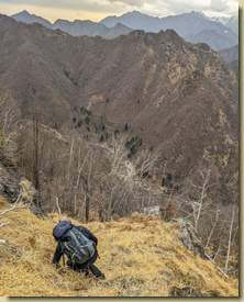 in discesa dalla cima...