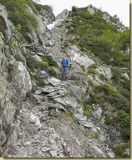 scendendo dalla cresta...