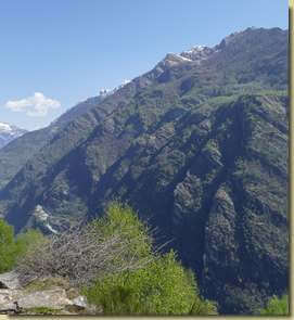 vista dal versante dell'Alpe Nacchino...