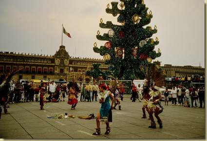 Citt&agrave; del Messico - festeggiamenti natalizi in piazza...