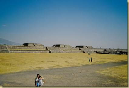 Teotihuacan - era la piu' grande citt&agrave; del continente Americano...