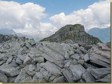 verso la cima del Pizzo di Mezzod&igrave;...