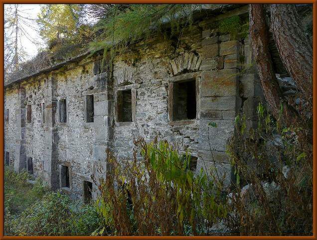 l'edificio di Santa maria...