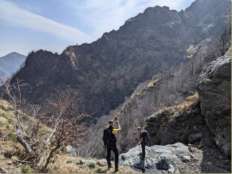 poggio "fotografico" sopra il salto del canale...