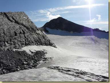 al centro la quota 3403 m. e il Monte Leone
