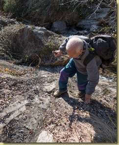 tacche poggiapiedi presso il canale del Rio Vallemiola...