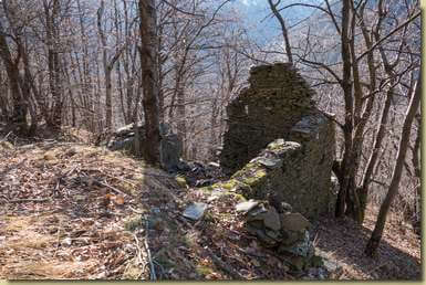 rudere lungo il percorso...