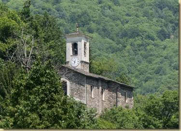 teleobiettivo verso la Chiesa di San Lorenzo Martire...
