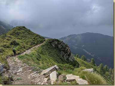 la "stradina" che traversa verso la galleria...