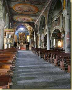 all'interno della Chiesa...