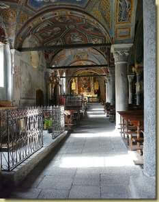 all'interno della Chiesa...