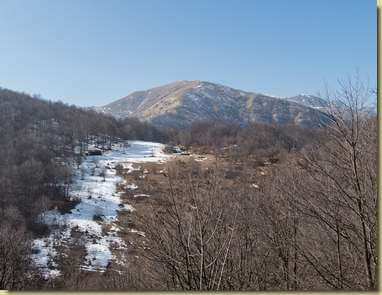 in alto, il Monte Croce...