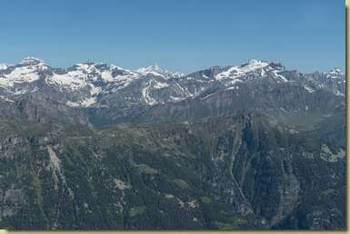 in primo piano, il Teggiolo...