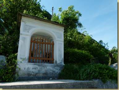 Cappella al termine della mulattiera di Cà d'Arnal...
