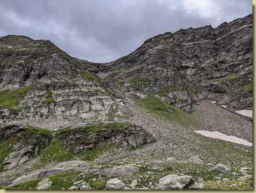 verso il canale che sale al Passo Lareggio...