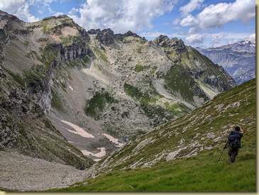 scendiamo il canale del Passo Lareggio...