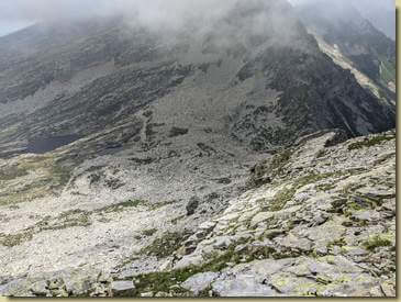 ma in questa occasione preferisco scendere lungo il versante sud...