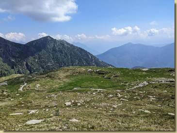 il pianoro dell'Alpe Variola di sopra...