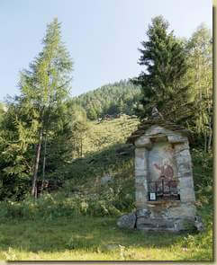 Cappella sul sentiero per l'Alpe Motto...