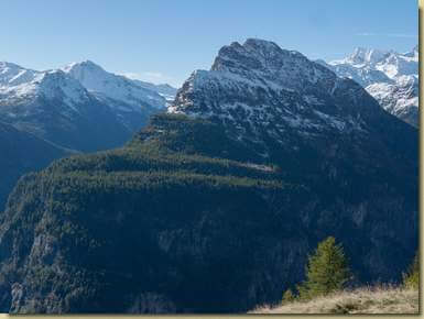 il Seehorn e il pianoro dell'Alpe Figina...
