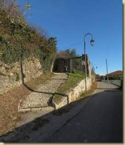 inizio della mulattiera che sale a San Colombano...