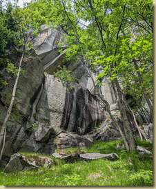 la tipica roccia della Valle Antigorio...