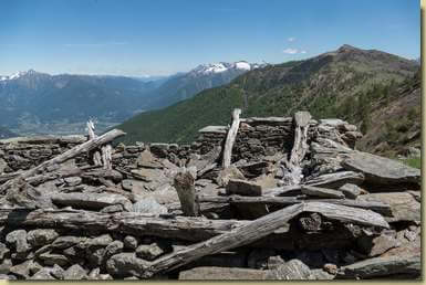 i ruderi dell'Alpe Forno...