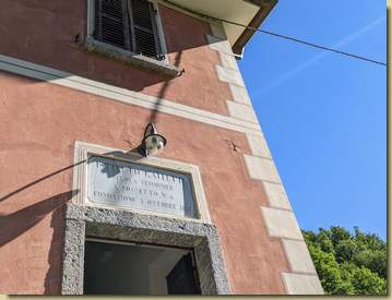 la scuola femminile...