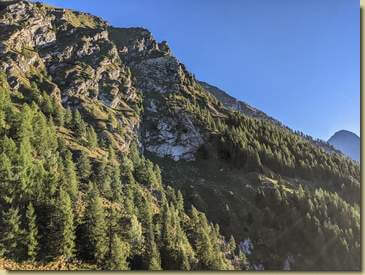 in basso a destra, l'Alpe del Gias...