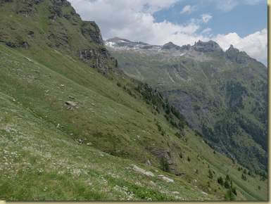 traversando verso l'Alpe Giove...